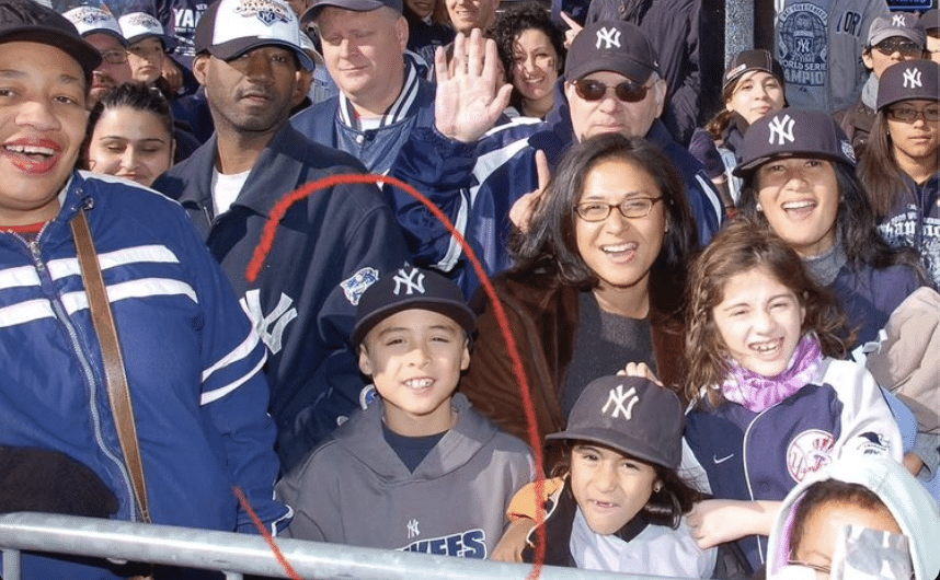 Anthony Volpe en el desfile de campeonato de 2009 de los Yankees de Nueva York